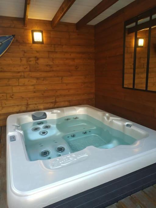 Apartamento Studio Jacuzzi Prive A 8 Min A Pied De La Plage La Ciotat Exterior foto